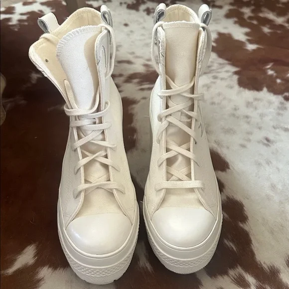 CONVERSE Women’s Chuck 70 DeLuxe Heel Platform Western Embroidery size 7 - Picture 3 of 8